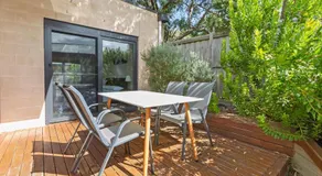 Apollo Bay Seal Apartments - Image 5