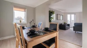 Penthouse at the Bay near Edinburgh - Image 3