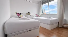 Recién Reformado! Port Forum a 2 minutos Metro a 10 minutos del Mar! 2 Hab y 1,5 Baños - Image 2