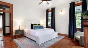 Spacious and Elegant Family Home in Mid-City - Image 2