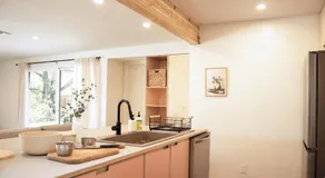 Sonoran Peach - Light-Filled 5BR near TMC - Image 4