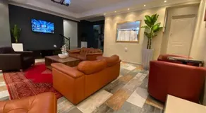 Victoria Guest Lodge - Image 2
