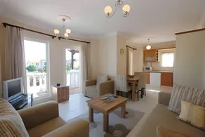 Bodrumda 3 Yatak Odalı Havuzlu Lüks Villa - Image 2