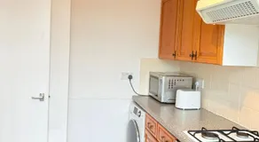 Two Floor Flat in Town Center - Image 4