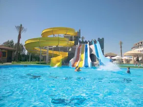 Cesars Resort Side - Image 5