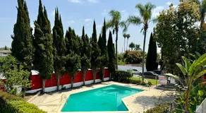 Golden Downey Designer Abode - Poolside Suite - Image 5