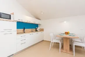 Apartments Vila 4m - Image 5