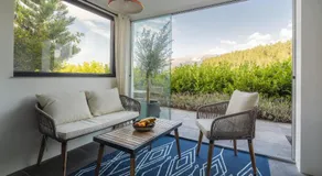 Apartamento vacacional con terraza y jardín - Image 5