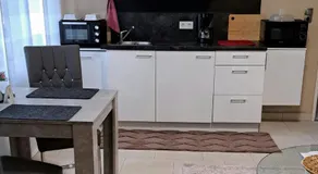 Apartment Curly - Image 2