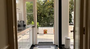 Spacious apartment with roof terrace and balcony - Image 4