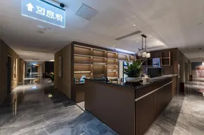 Lianjiang Versailles International Hotel - Image 4