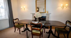 The Bakehouse - central townhouse sleeps 8 people - Image 2