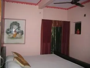 Pushp Guest House - Image 4