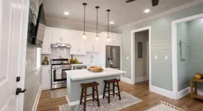 Luxury Stay - Near Heights, Galleria & Downtown - Image 2