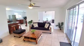 Peaceful Country Home Between Brisbane & GC - Image 2