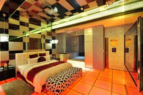 Merry Hi Motel - Image 3