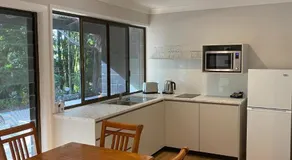 Koala Cabins Sunshine Coast - Image 5