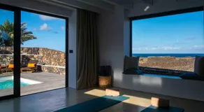 Villa by the Sea - Image 2