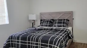 Executive Cozy 2bedroom Basement Suite - Image 5
