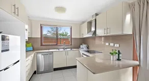 Tranquil Queen Room - Centrally Located at Milperra - Shared Bathroom - Image 4