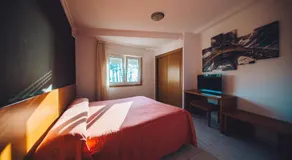 Hotel Dinajan - Image 2