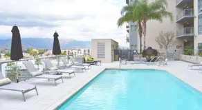 NoHo Stay 2BR with Secured Parking - Image 3