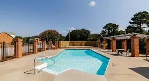 Classic City Quarters - Image 3