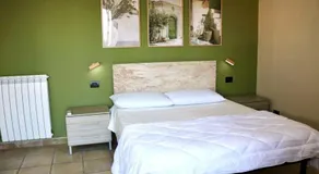 Anticoleum Room - Image 2