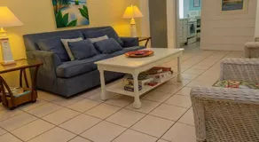 Throwback Vibes Near Beach Great Deck - Image 2