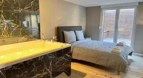 Suite Romantique - Balneo Privé - Parking - Image 2