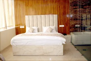 Ivory Hotel - Image 5