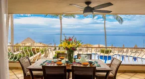 Ocean Front, 3 bedroom, 3 bathroom, Casa Natalia, Playa Esmeralda - Image 3