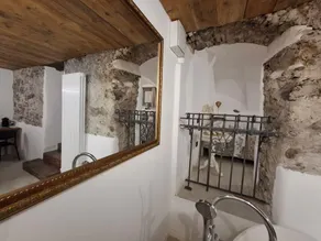 La SUITE delle Scuderie di Casa Bernardi con Vasca Freestanding, PetFiendly con Area Cani - Image 4