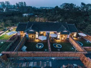 MOUNTAIN  VILLA - Image 5