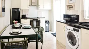 Cosy home for families and contractors - Image 3