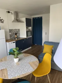 Apartamento-Casa de banho privativa com banheira - Image 3