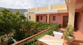 Konstantza Studios and Apartments - Image 4