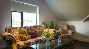 Cobh Beautiful Rooms - Image 2
