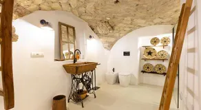 Crobi Museum and Suites - Image 3