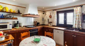 Maison de vacances centrale près de la plage – Villa Amoros - Image 5