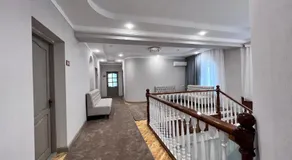Green Hotel - Image 2