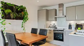 1-Bed Spacious Flat, North London, 15 Minutes to Central - Image 3