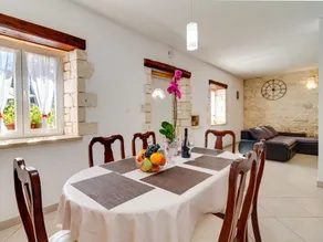Furlani Comfortable holiday residence - Image 5