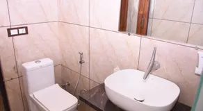 Hotel The Rajhans Regency Meerut - Image 2