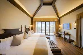 Qingjiang Bay · Three Gorges Giraffe Paradise Hotel - Image 2