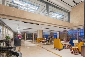 V City Hotel - Image 2