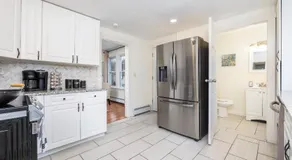 Gorgeous 3 bedroom - 9 mins to Hartford, Connecticut - Image 2