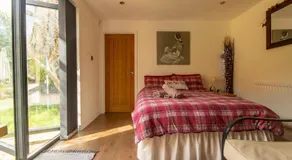 The Mills Guesthouse - Image 2