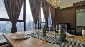 Expressionz Professional Suites by AURORA SUMMER SUITES - Image 4