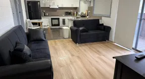 Holiday Home in Bonnie Doon - Image 2